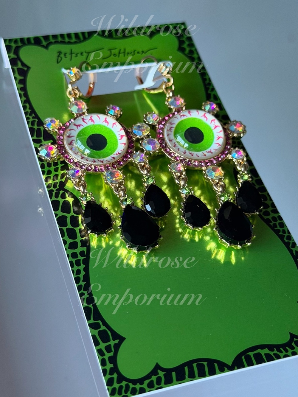 BETSEY JOHNSON DANGLE DROP EVIL EYE EARRINGS BLACK CRYSTAL TEARS HALLOWEEN NWT - Picture 4 of 10